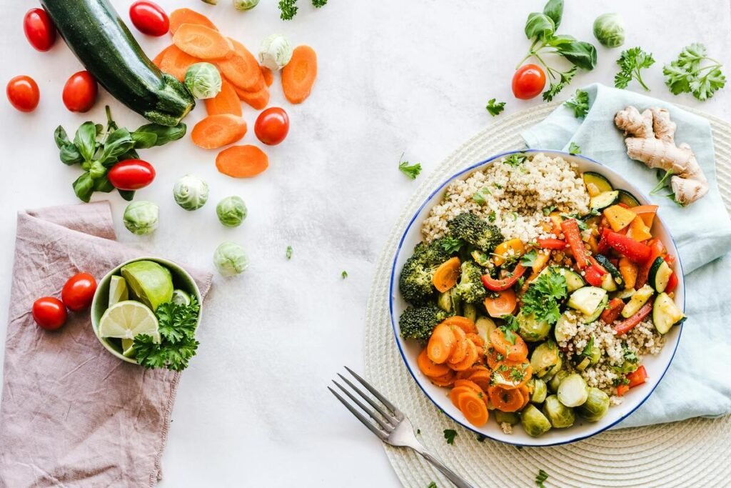 Makanan sehat dilengkapi sayur