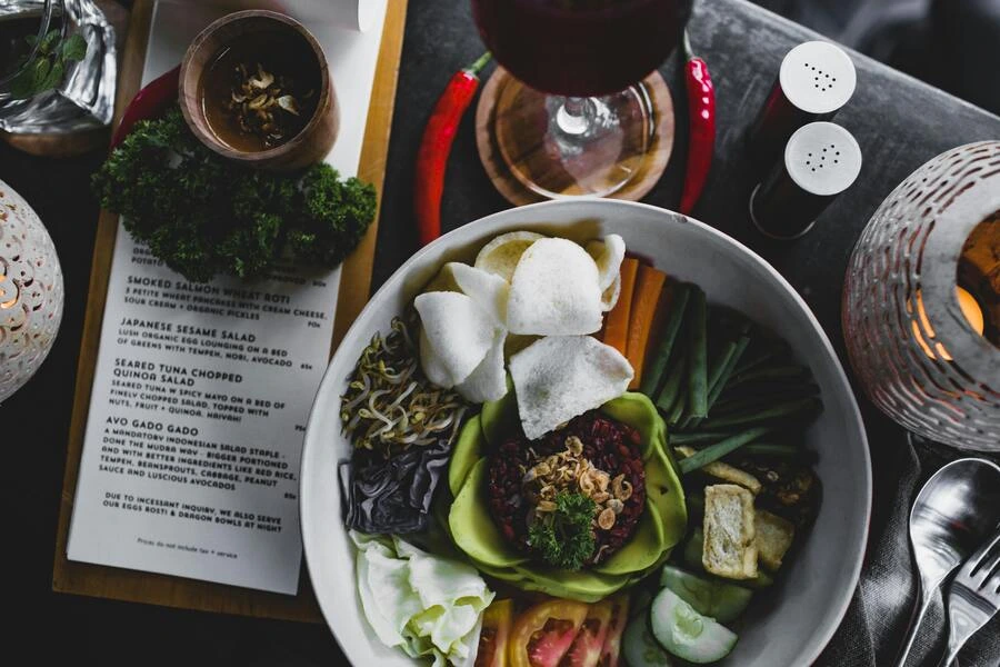 Menu sehat dengan berbagai sayuran